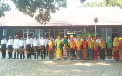 Civitas Akademik SMAN 9 Bekasi Melaksanakan Upacara Peringatan Hari Sumpah Pemuda